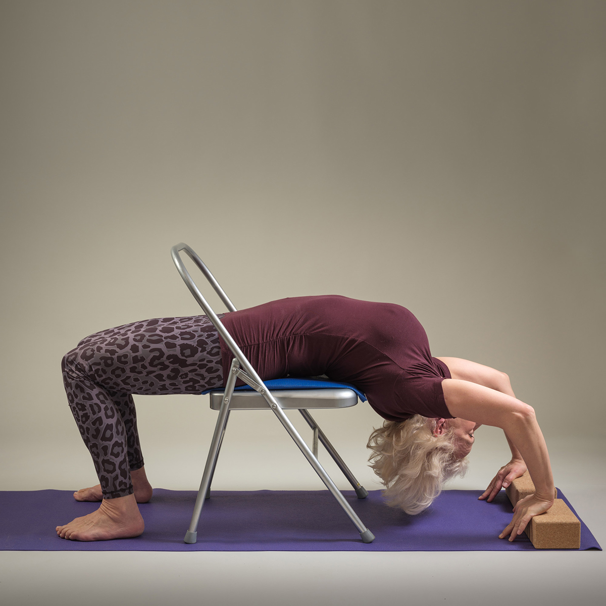yoga-chair-upward-face-staff-pose